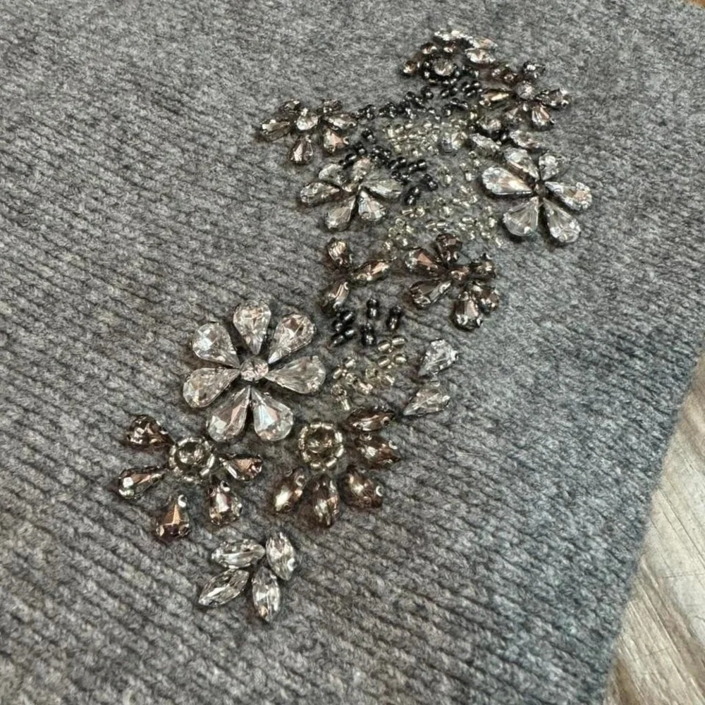 NWT Talbots Embellished‎ Beaded Rhinestone Floral Scarf gray soft feminine knit